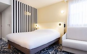 greet Hotel Paris 13 Porte d'Italie